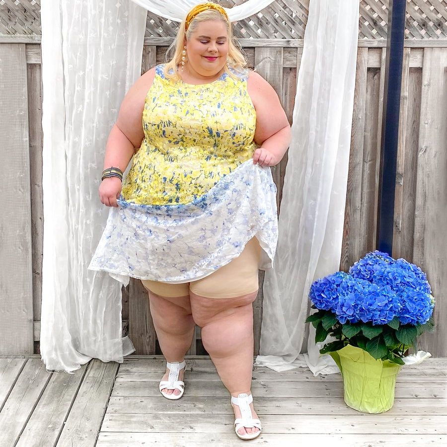 color:Beige|model:Lisa is 5'6 and wearing 5XL/6XL Long